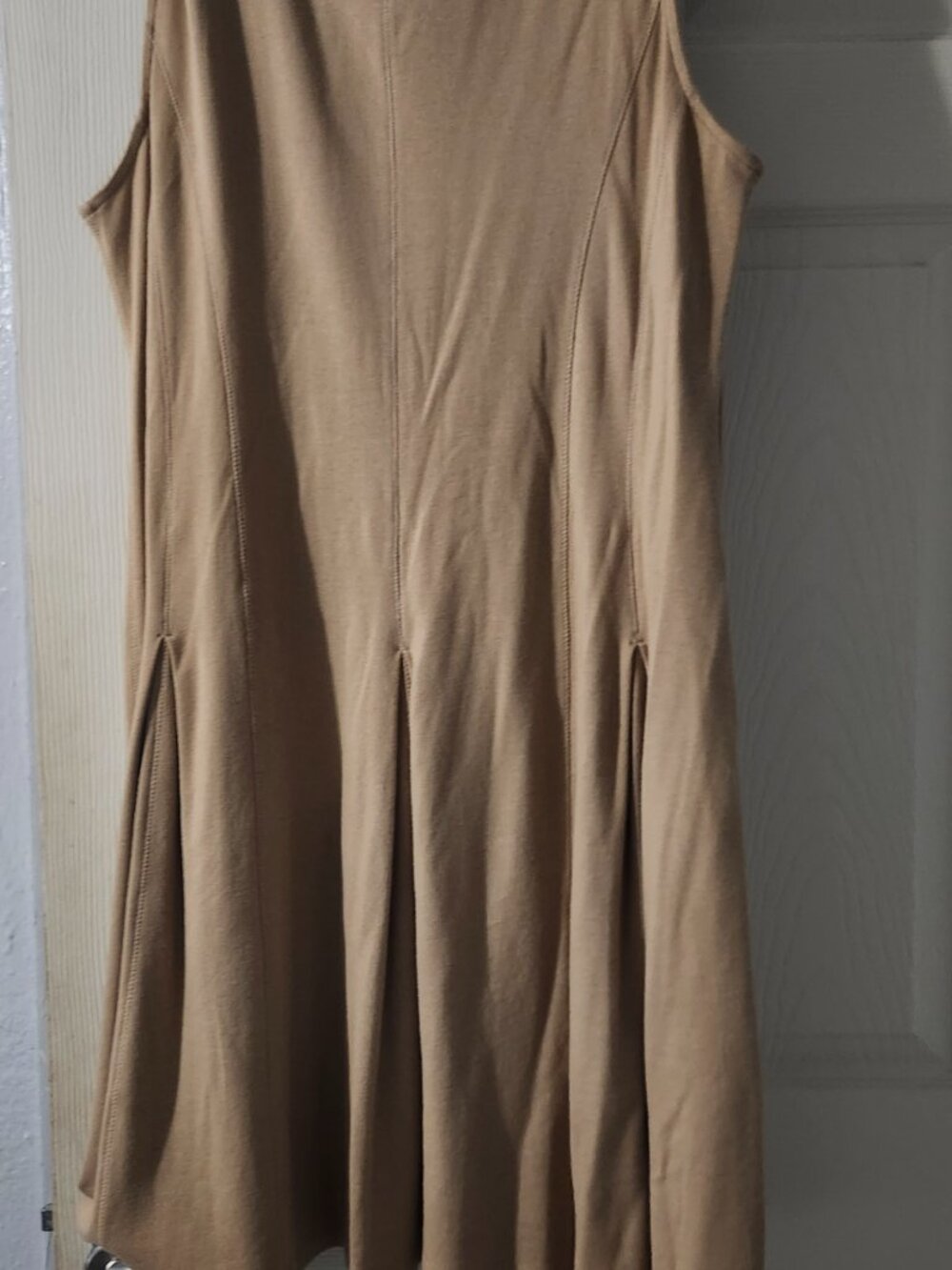 Dress - Picture 2 of 4